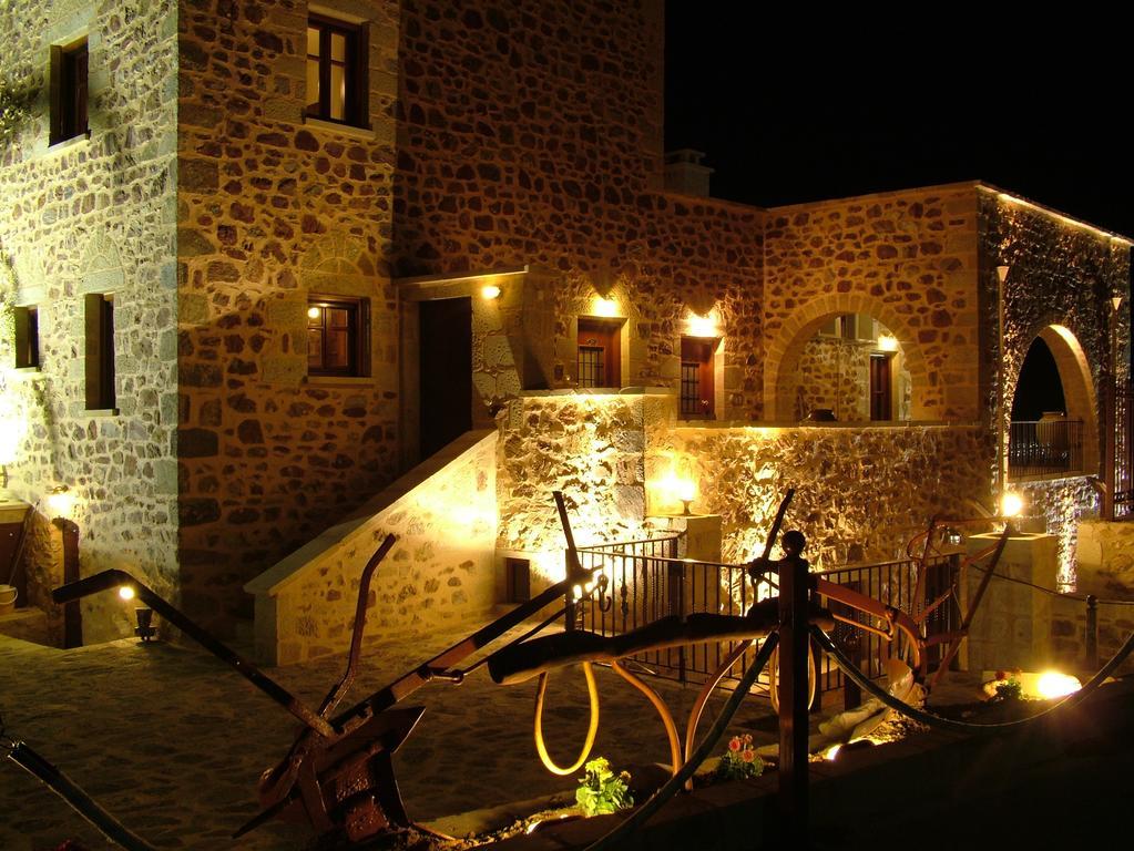 Xenonas Thalis Hotel Skoutarion Exterior photo